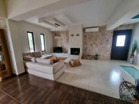 Precious Emma's House - B&B Afántou