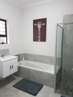 4 Bedroom house with lovely sea views. - B&B Ballito