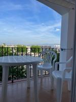 Bonito apartamento cerca del mar - B&B Empuriabrava