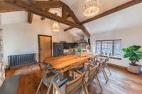 Quirky Retreats - The Coach House - B&B