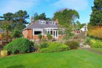 Entire Family Home By The Sea - Bed and Breakfast