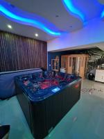 B&B Laigneville - Suite Tropicale avec jacuzzi YaoSpa60 - Bed and Breakfast Laigneville