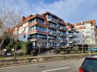 B&B Knokke-Heist - Appartement aan Albertplein 2 slp en dubbele garage - Bed and Breakfast Knokke-Heist