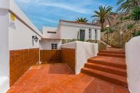 Cute bungalow in holiday valley - B&B Adeje