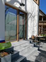 Studio with Terrace and Mountain View