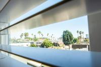 Hollywood 3Bedrooms Stylish Loft with 2 Parking - B&B