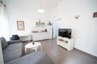 HaYarkon Seaside - - 1 Bedroom & Balcony By Vacay - B&B Tel Aviv