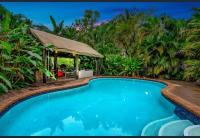 B&B Palm Cove - 3 Bedroom House with resort style Cabana & Bar - Bed and Breakfast Palm Cove