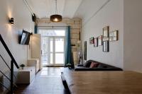 Sleep in Montpellier, Louise, centre, gare, 2 ch, Tram St-Denis - B&B Montpellier