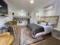 Honeymoon Queen Room