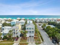 Destin Beach House - Gulf Star by Panhandle Getaways - Bed and Breakfast Destin