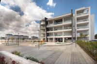 Apartamento de 2 dormitorios con balcón