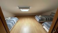 Lit Simple en Dortoir