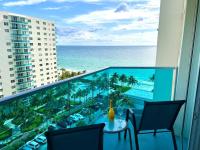 Ocean View Modern Condo Beach Access 11M - Chambres d’hôtes Hollywood