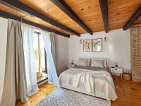 Stonehouse Ana with Jacuzzi Rovinj-Krmed - B&B Krmed