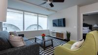 Bold CozySuites with gym, roof #7 - B&B Dallas