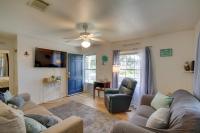 B&B Gulfport - Pet-Friendly Retreat in Gulfport Less Than 1 Mi to Beach! - Bed and Breakfast Gulfport