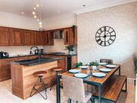Ty-Fry House, by Solace Stays - B&B Cardiff