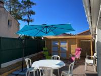 Maison à Jard-sur-Mer, 500m de la Plage, 2 Chambres, Climatisation, Parking et Jardin Clôturé - FR-1-336-124 - B&B