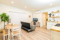 Newly Remodeled 2B1B House on Historic Route 66 - B&B Glendora