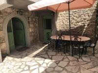 Traditional Stonehouse in Kavalos - B&B Asproyerakáta