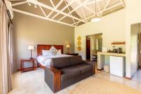 Luxury Double or Twin with Queen Sleeper-couch