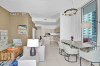 Upscale Ocean Front Condo With High Ceilings - Ferienwohnung