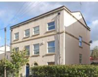 5 Bed Modern Cheltenham Town Centre Home - B&B