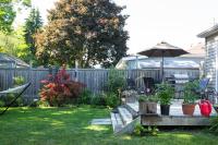 B&B Cobourg - The Cobourg Creek Cottage - Bed and Breakfast Cobourg