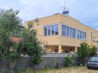 My Holiday House - Bed and Breakfast