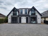 Paradigm Court, Luxury 2-Bedroom Apartment F3, Oxford - Bed and Breakfast