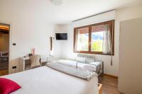 Dreibettzimmer mit Bergblick