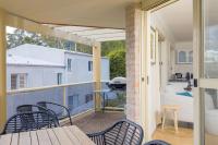 pet friendly - Views- Meters to the Beach & Anchorage Port Stephens - B&B
