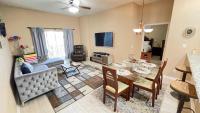 B&B Kissimmee - Beautiful 3 Bedroom Apartment minutes from Disney! - Bed and Breakfast Kissimmee