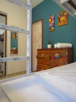 Posto Letto in Dormitorio Misto con 8 Letti