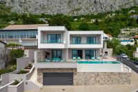 Villa Una with heated pool, 1km from the beach - B&B Omiš