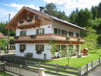 B&B Mittenwald - Ferienwohnung Regina - Bed and Breakfast Mittenwald