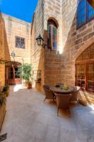 Dar il-Wied Farmhouse - Bed and Breakfast Għarb