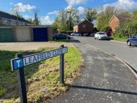 Cloud9StayZ at The Leafield - Chambres d’hôtes Woking