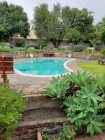 Ariah's Guesthouse and Self Catering - B&B