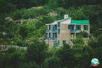 The Hillbilly’s Lodge - Ferienwohnung Manāli