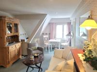 Landhaus Rosenhof Wohnung 1 - Ferienwohnung Boldixum