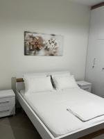 Apartamento con balcón