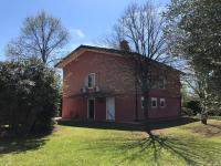 Spazio Friuli - Tiare Apt. residenza nel verde - B&B Sevegliano