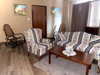 Cheerful 2-bedroom home with patio near city center - Chambres d'hôtes Willemstad