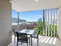 Artsy Destination Compact & Cosy 2 BR Apart at Valley - B&B Brisbane
