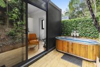 2 Peas In A Pod - B&B Wellington