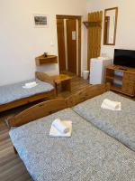 Dreibettzimmer mit Terrasse