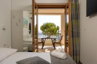 Studio Apartment with Sea View