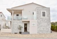 Apartment Josip 2 - Ferienwohnung Tribunj